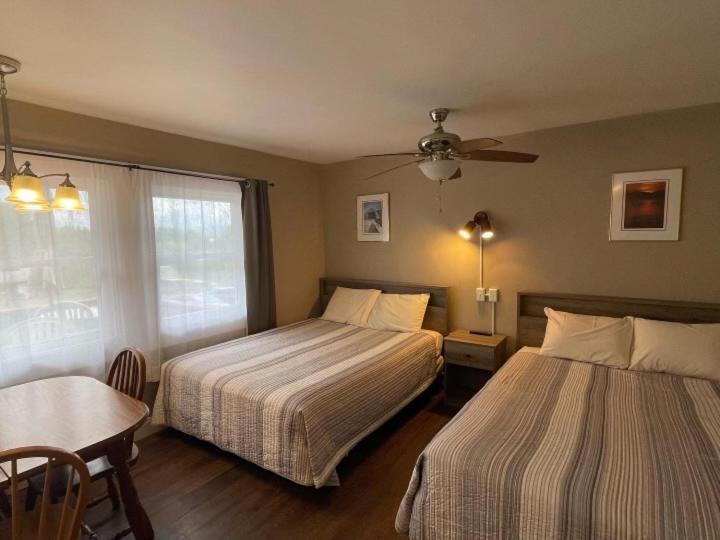 Hill View Motel And Cottages Лейк Джордж Екстериор снимка