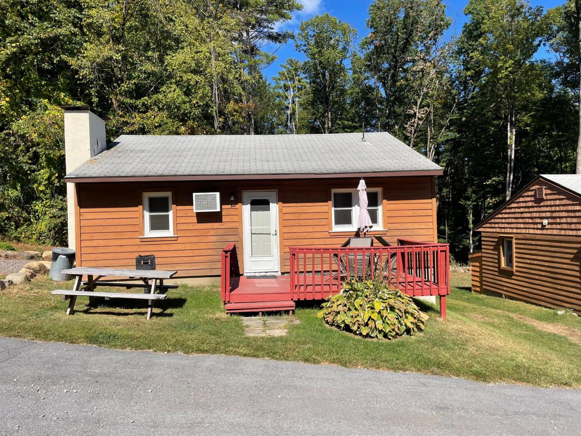 Hill View Motel And Cottages Лейк Джордж Екстериор снимка